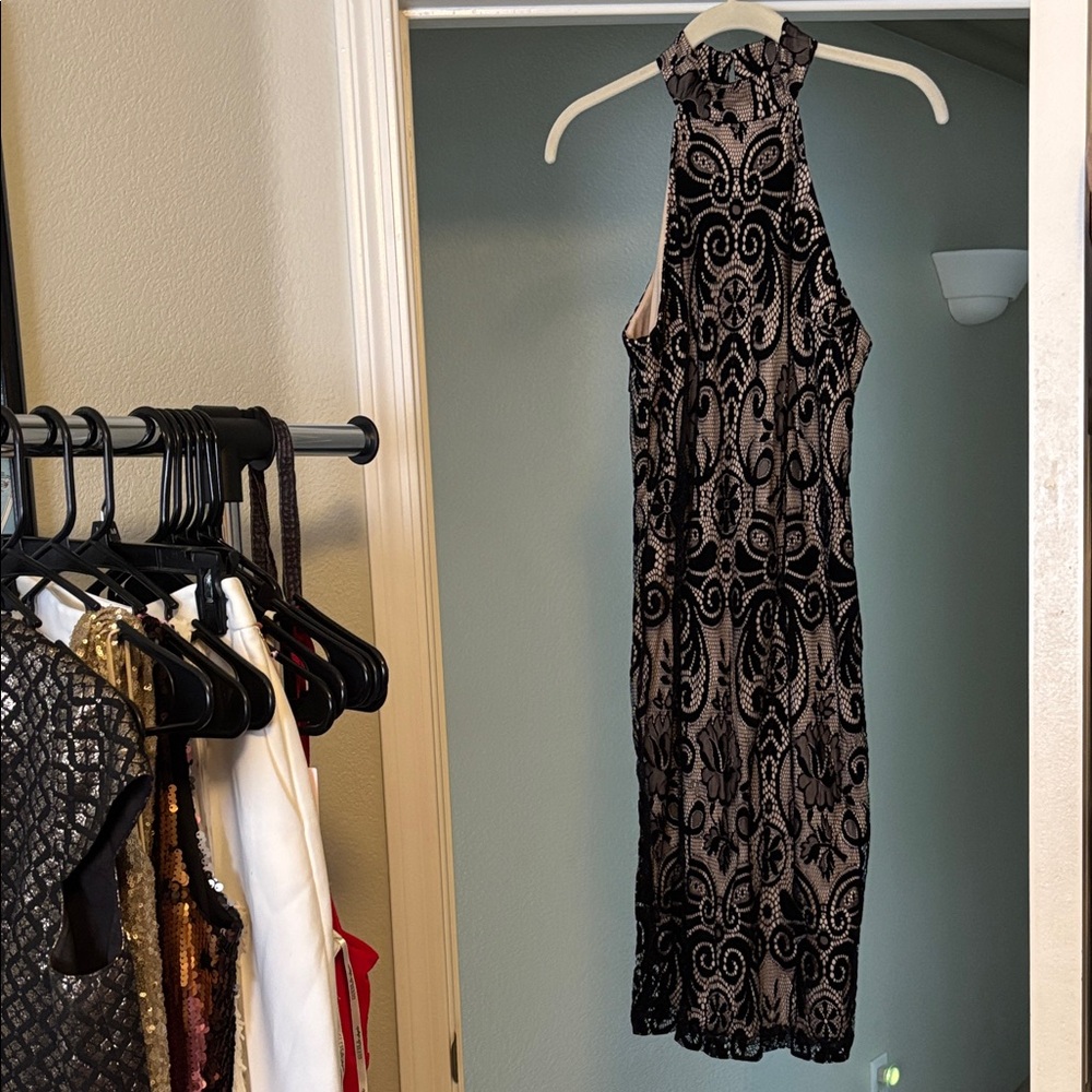 Bisou Bisou Elegant Black and Cream Lace Backless Dress